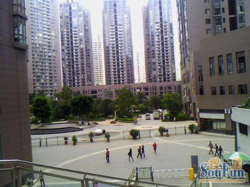 和諧世紀(jì)好小區(qū)房子便宜出租 房產(chǎn)頻道 云南信息網(wǎng)